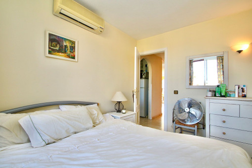 Doppelschlafzimmer mit Klimaanlage