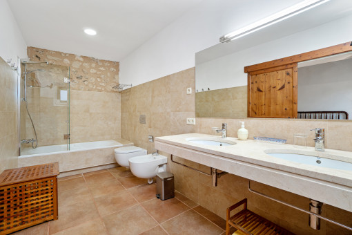 Modernes en Suite Badezimmer