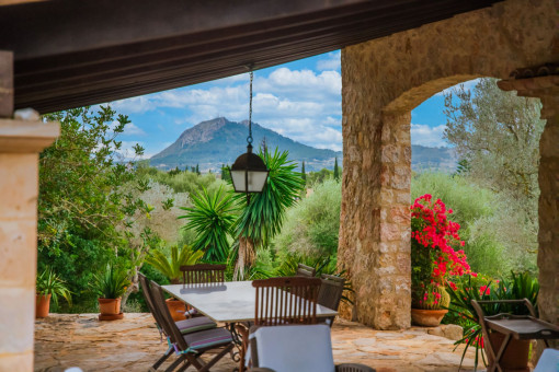 Terrasse mit Bergblick