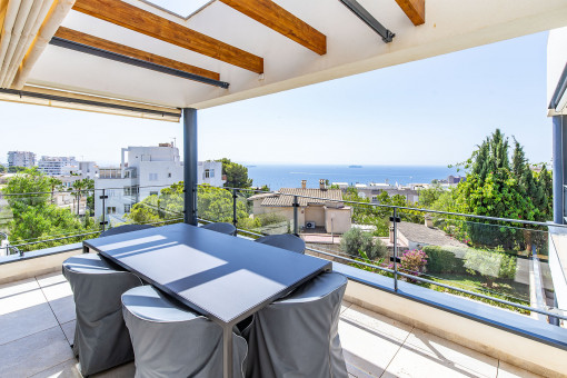 Penthouse mit Meerblick  und Pool in Palmas Stadtviertel Sant Augustin