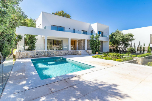 Neubau-Villa mit Pool in Santa Ponsa