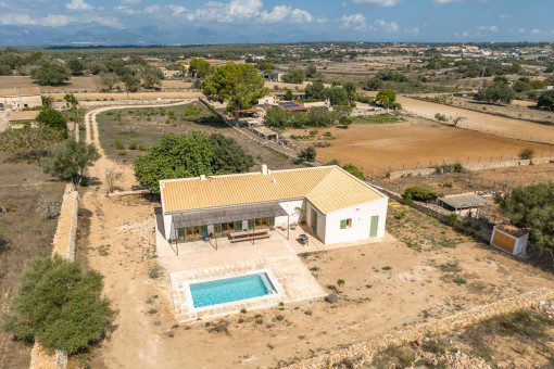 Ansicht auf die Finca und Grundstück