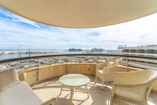 Elegantes Penthouse mit Meerblick am Paseo Marítimo