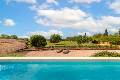 Pool und Ausblick