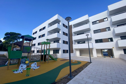 Neue Wohnanlage mit Gemeinschaftspool & Spielplatz in Cala Ratjada - Wohnung 2. Stock