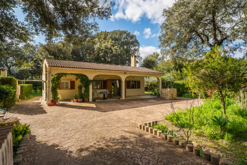 Ebenerdiges Chalet mit Garten, Pool und Ferienvermietlizenz in Son Toni