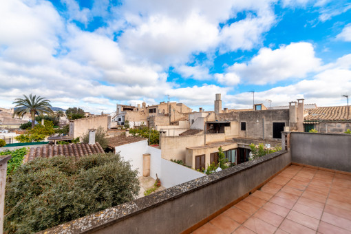 Mallorquinisches Stadthaus mit Innenhof und Garage im Zentrum von Llucmajor