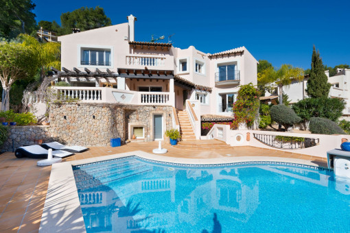 Mediterrane Traumvilla mit Pool und Panoramablick in Port Andratx